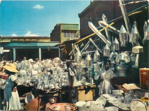 B552 Haiti Port-au-Prince on the market scene postcard