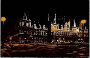 VINTAGE PARIS L'HOTEL DE VILLE ILLUMINATED AT NIGHT POSTCARD 34-51