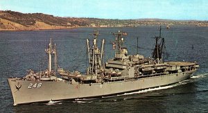 VINTAGE U.S. NAVY SHIP U.S.S. PAUL REVERE LPA-248 UNPOSTED CHROME POSTCARD P382