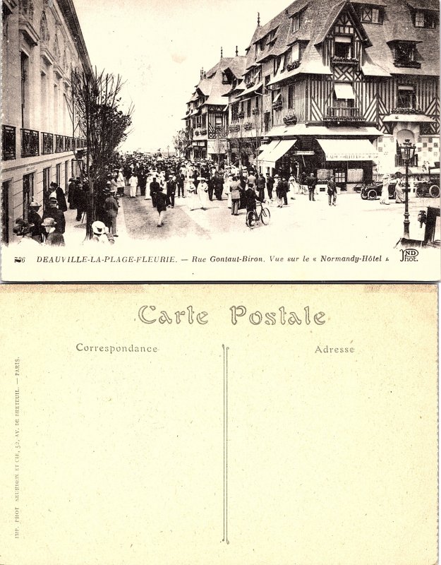 Deauville - Calvados - La Plage Fleurie - Rue Gontaut Biron - Vue sur le Norm...