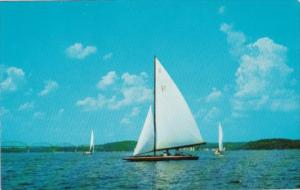 Sailing On Beautiful Kentucky Lake