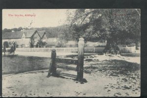 Hertfordshire Postcard - The Stocks, Aldbury    RS19756