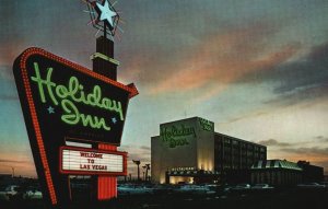 Vintage Postcard Holiday Inn Comfort Service & Convenience Las Vegas Nevada NV