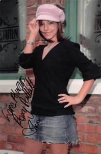 Roxanne Pallett On Coronation Street Set Soap Star 12x8 Hand Signed Photo