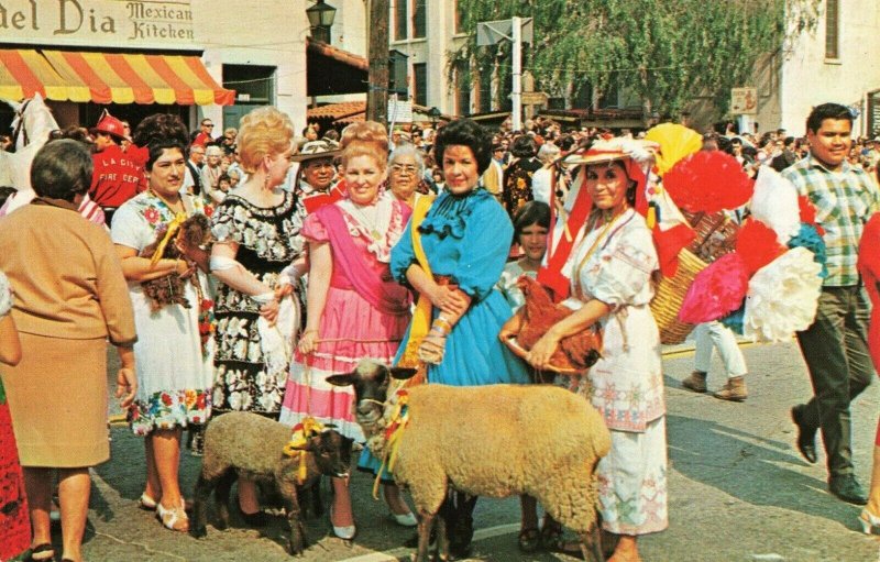 Postcard Senoritas in Costume Olvera Street Los Angeles California