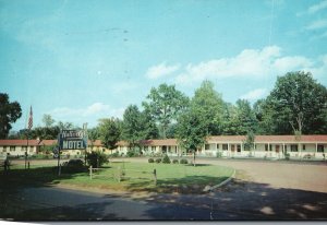 Vintage Postcard 1960 Hutterly's Motel Driveway Main Street Cheshire Connecticut