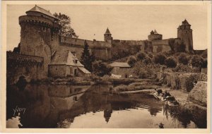 CPA Fougeres Les Remparts (1237665)