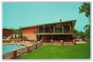 c1950's The Village Inn Kentucky Dam State Park Gilbertsville KY Postcard