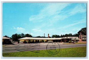 1962 Carolina Wren Motel Dining Room Orangeburg SC Santee SC Postcard