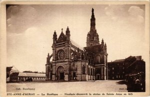 CPA Ste-ANNE-d'AURAY - La Basilique - Nicolazic decouvrit la statue (431375)