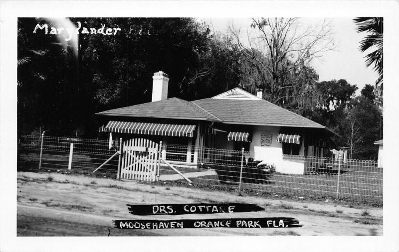 Orange Park Florida~Moosehaven~Doctors' Cottage~Fence~1950s Real Photo Postcard