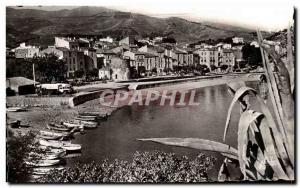 Modern Postcard Collioure Le Faubourg Beach