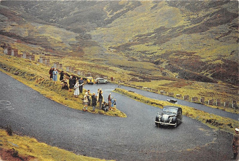 uk50174 queens car at devils elbow perthshire scotland uk royalty