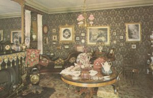 Sussex Postcard - The Castle Museum, York - Victorian Parlour  RS23673