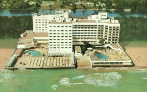 Vintage Postcard 1950's Barcelona Hotel Luxurious Guest Room Miami Beach Florida