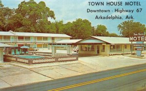 TOWN HOUSE MOTEL Arkadelphia, AR Highway 67 Roadside ca 1960s Vintage Postcard
