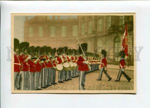 3155904 DENMARK COPENHAGEN parade of soldiers Vintage postcard