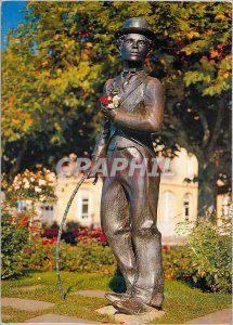 Modern Postcard Vevey Switzerland statue of Charlie Chapun