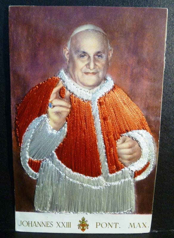 Postcard Pope John XXIII Silk Sewn C36