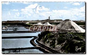 Between Le Croisic and Batz sur Mer Postcard Modern Saltmarsh salt Mulons