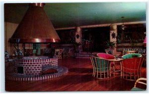 CENTRAL POINT, OR Oregon~ Roadside MON DESIR DINING INN c1960s  Postcard