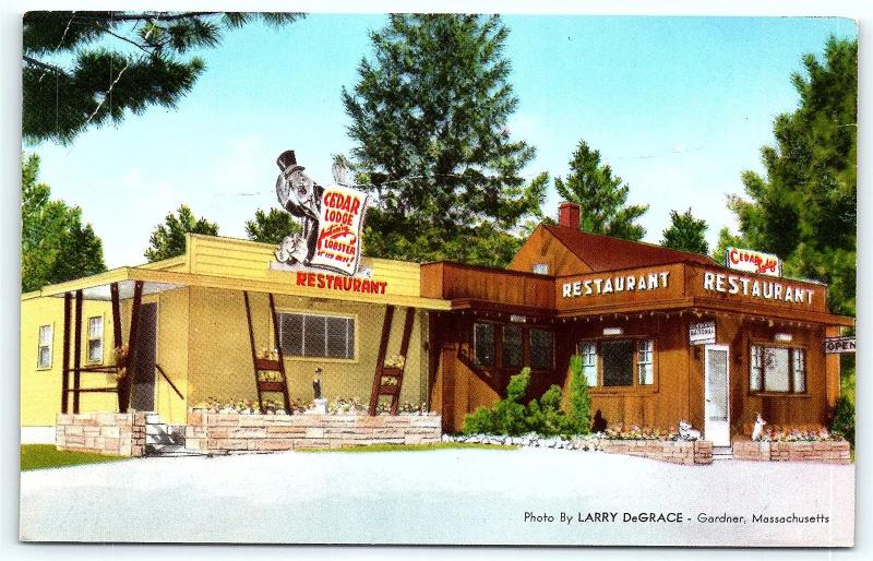 Postcard MA Gardner It's Cedar Lodge Lobster Restaurant R25