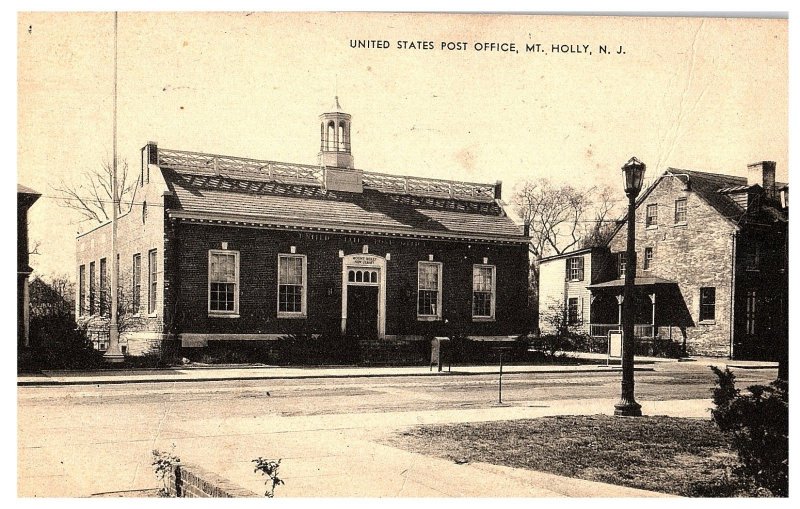 United States Post Office MT Holly NJ Black & White New Jersey Postcard