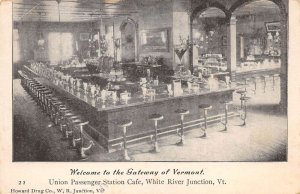 White River Junction Vermont Union Passenger Station Cafe Vintage PC U6748