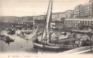 L391 Algeria Alger La Sante Sailing Boat barricks vintage postcard
