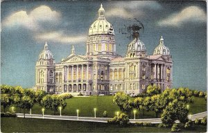 Postcard~Iowa State Capitol~At Night~Des Moines, Iowa~Linen~A97 