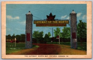 Postcard North Bay Ontario c1951 Gateway of the North Maple Leave Beaver NIP