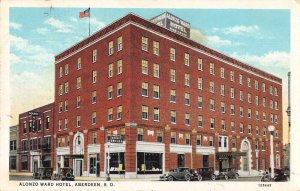 Aberdeen South Dakota Alonzo Ward Hotel Street View Vintage Postcard AA41072