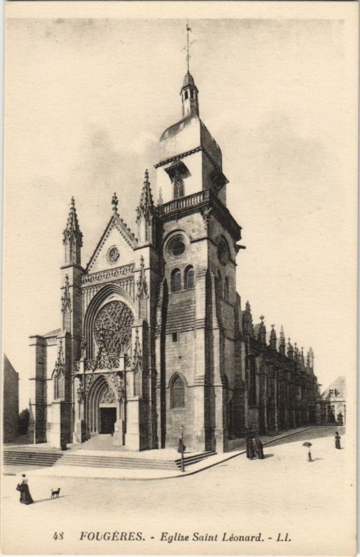 CPA Fougeres Eglise St Leonard (1237426)