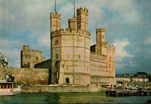 Wales Gwynedd Caernarvon Castle The Eagle Tower From The West