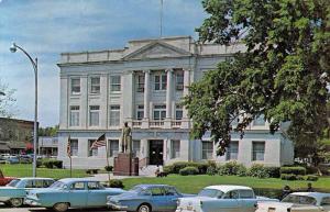 Bowling Green Missouri Pike Court House Street View Vintage Postcard K55632