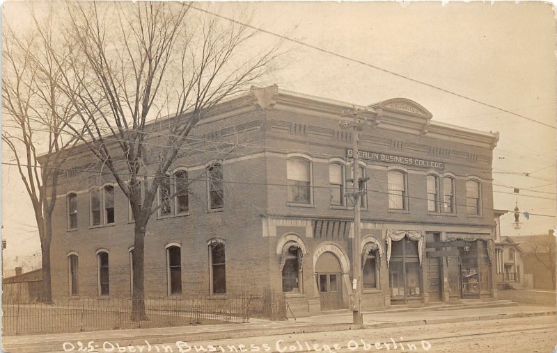 G97/ Oberlin Ohio RPPC Postcard c1910 Leiter Oberlin Business College