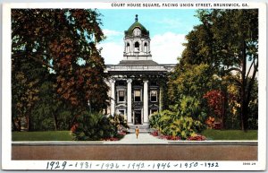 VINTAGE POSTCARD THE COURT HOUSE SQUARE AT BRUNSWICK GEORGIA