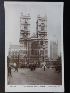 London: Westminster Abbey showing early Motor Buses c1909 RP