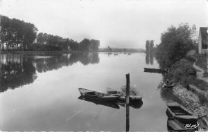 BR48329 Laroche st cydroine vue sur l yonne    France