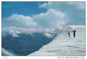 Skiiers , Hudson Bay Mountain, SMITHERS , B.C. , Canada , 50-60s