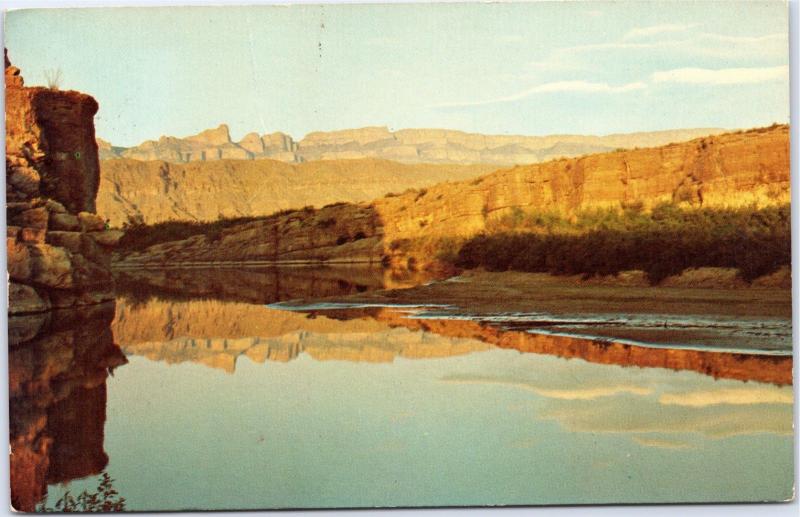 postcard TX Rio Grande and Sierra Del Carmen Range Big Bend National Park