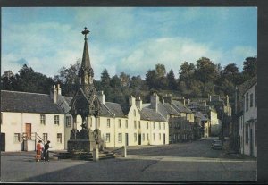 Scotland Postcard - Old Town, Dunkeld, Perthshire    RR3186