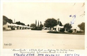 Postcard RPPC 1940s Texas Del Rio Alamo Courts Highway 90 TX24-1575