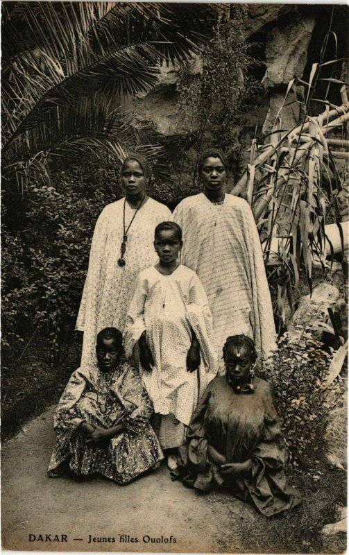 CPA AK SÉNÉGAL-Dakar-Jeunes filles Ouolofs (331257)
