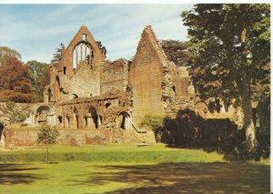 Scotland Postcard - Dryburgh Abbey - Berwickshire - Ref TZ8352