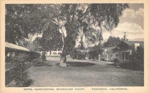 Bungalow Court HUNTINGTON HOTEL Pasadena, California ca 1920s Vintage Postcard