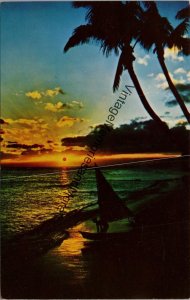 Sunset Waikiki Hawaii Postcard PC298