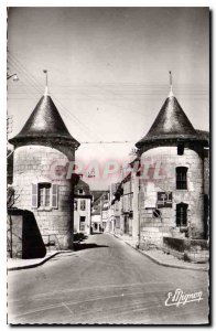 Postcard Modern Christmas Chablis Yonne Door Remains of Fortifications