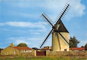 BF37665 morinard ile de re france  windmill mill moulin a vent