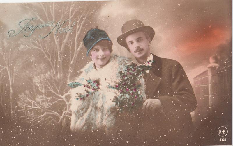 VINTAGE TINTED REAL PHOTO POSTCARD NEW YEAR COUPLE WINTER FANTASY LOVE NOEL